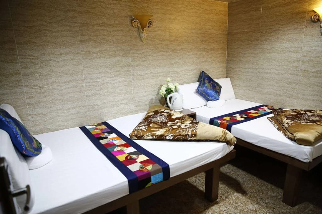 Legend Guest House - photo 12