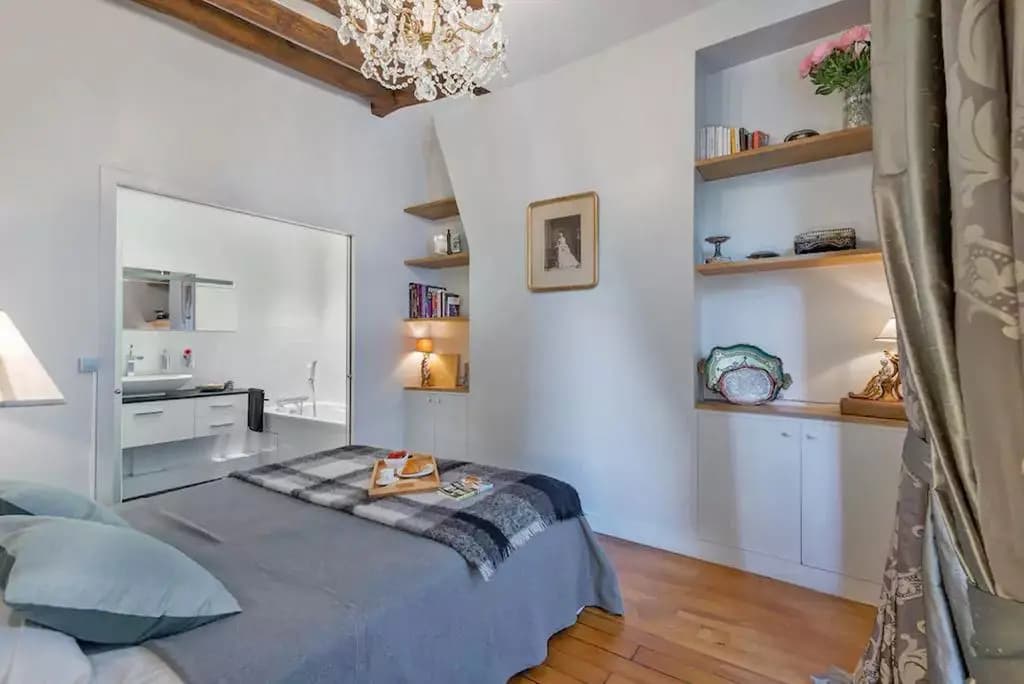 Charming apartment rue de Bretagne (Saintonge) - photo 2