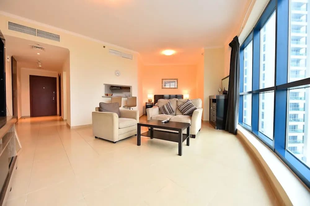 DJ - Bright spacious Studio in JLT - photo 3