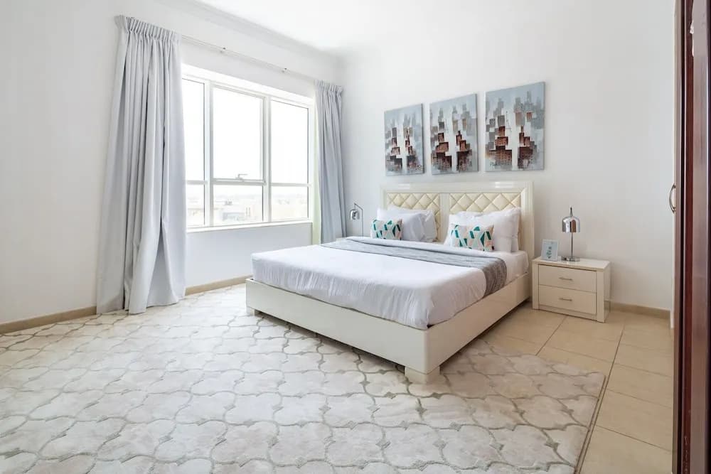 Premier 1BR Apartment in JLT - Sleeps 3! - photo 3