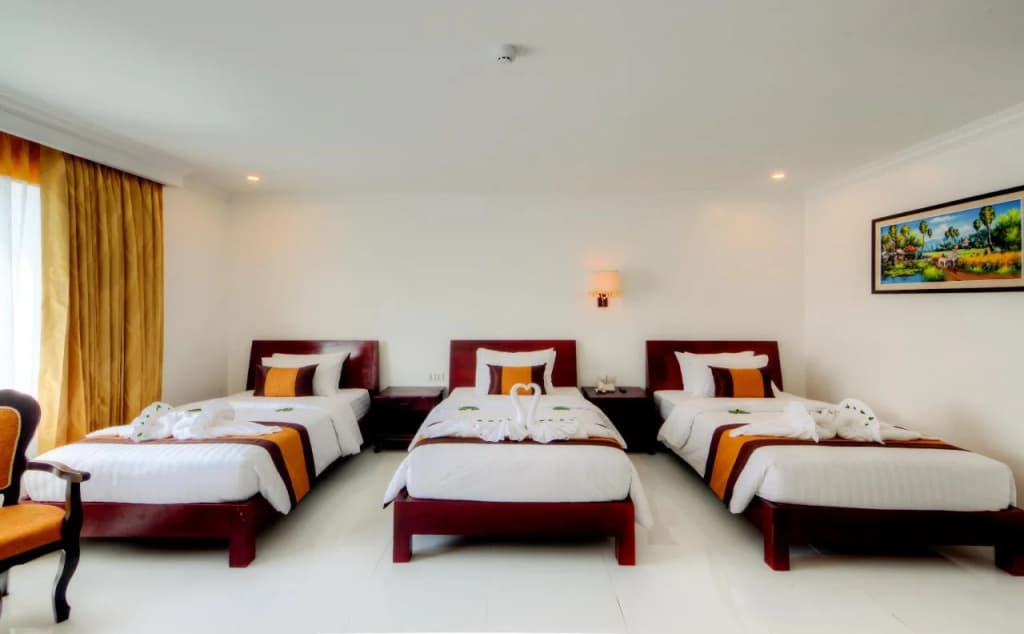 Sokharoth Hotel - photo 2