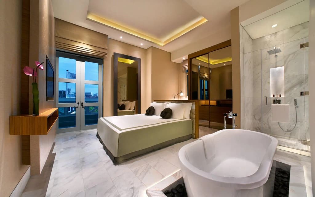 Hotel Fort Canning - photo 10