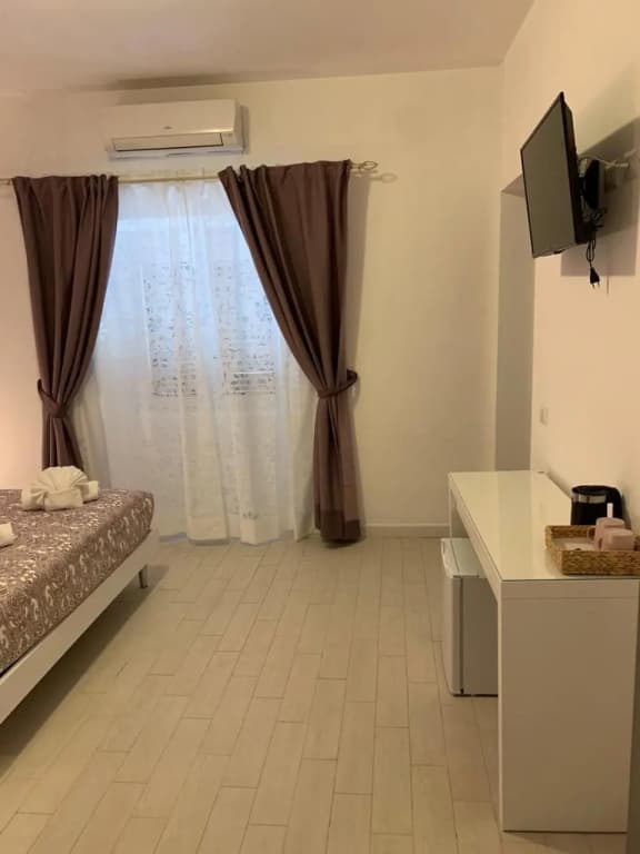 Luxury Rooms - photo 11