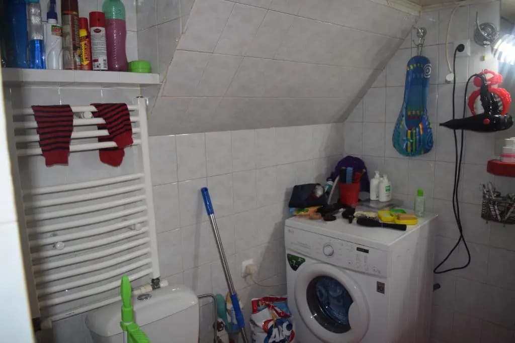 Guest house in mtawminda - photo 10