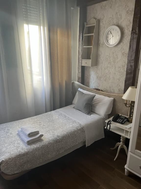 Hostal Central Palace Madrid - photo 12