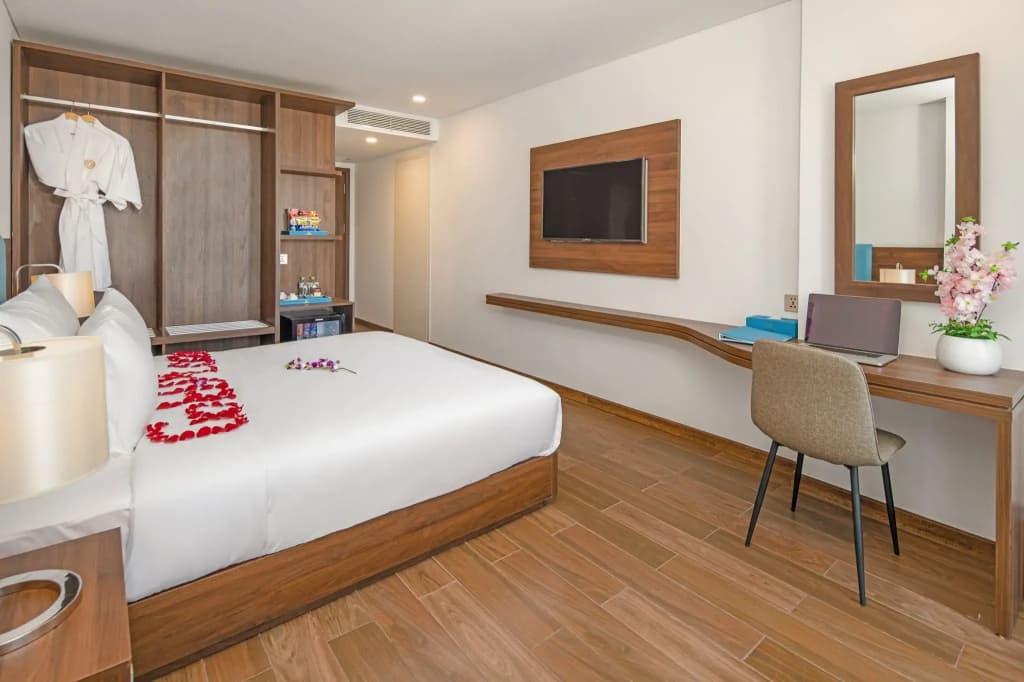 Gold Plaza Hotel Da Nang - photo 20