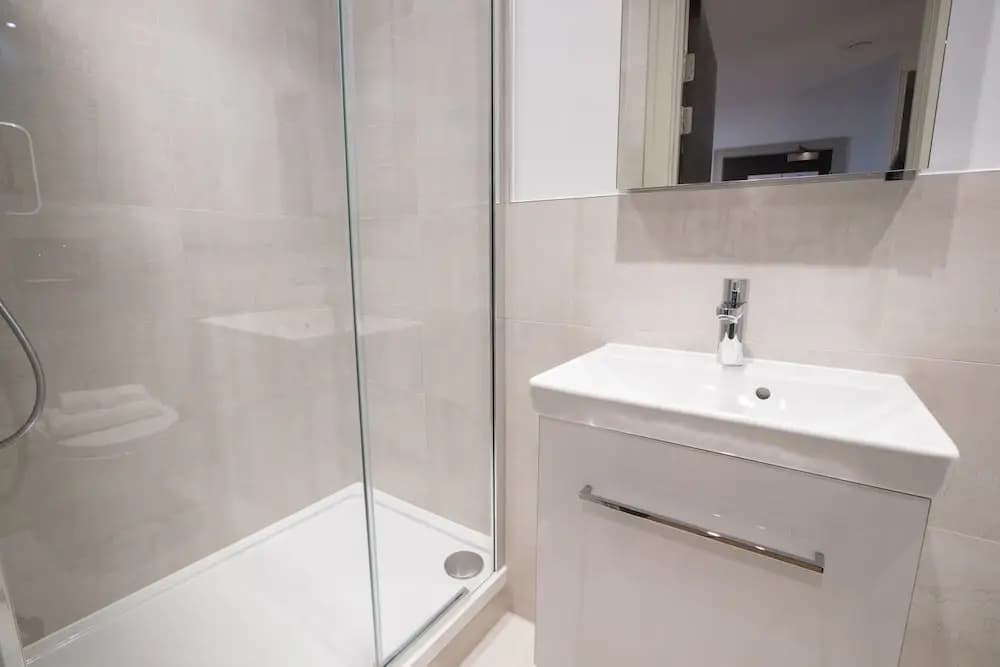 Aldgate Suites - photo 2