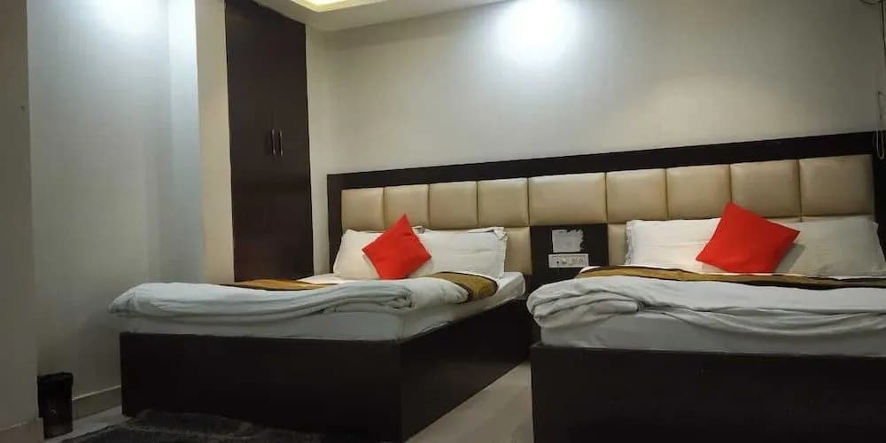 Hotel Ashiana - photo 6