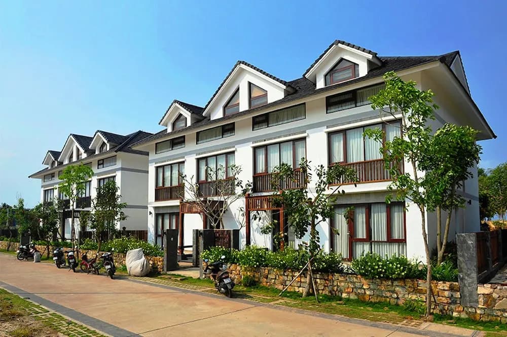 Kosmos Phu Quoc Villa - photo 1