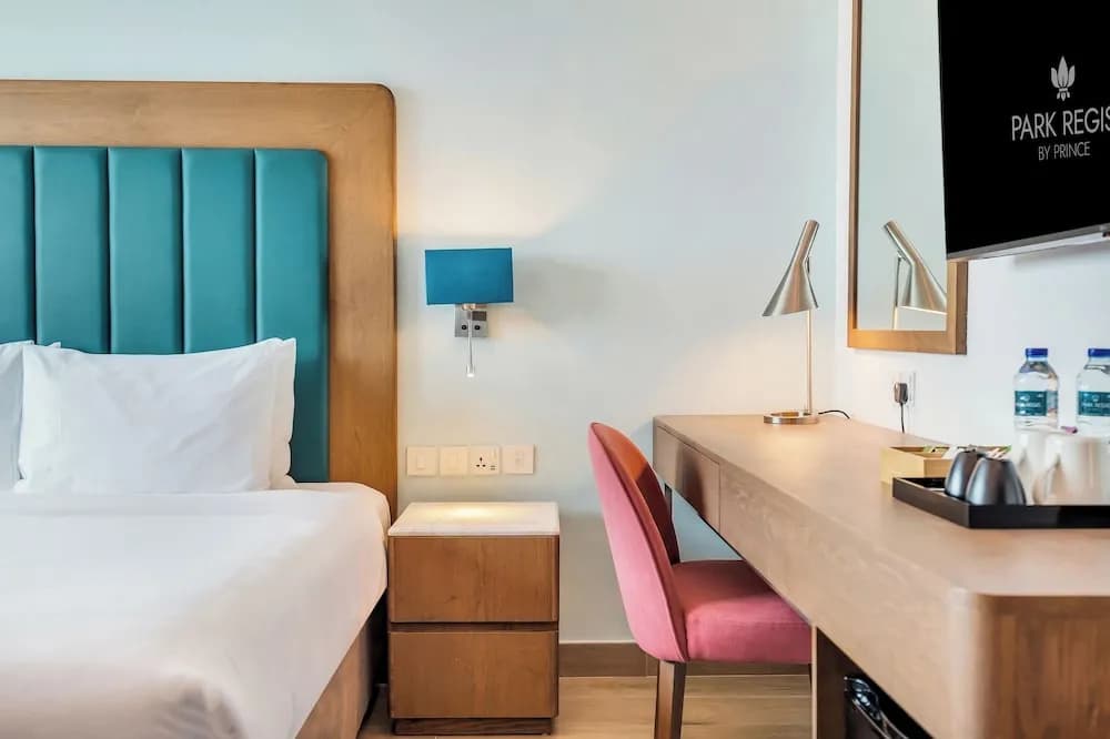 Sea Point Hotel - photo 12
