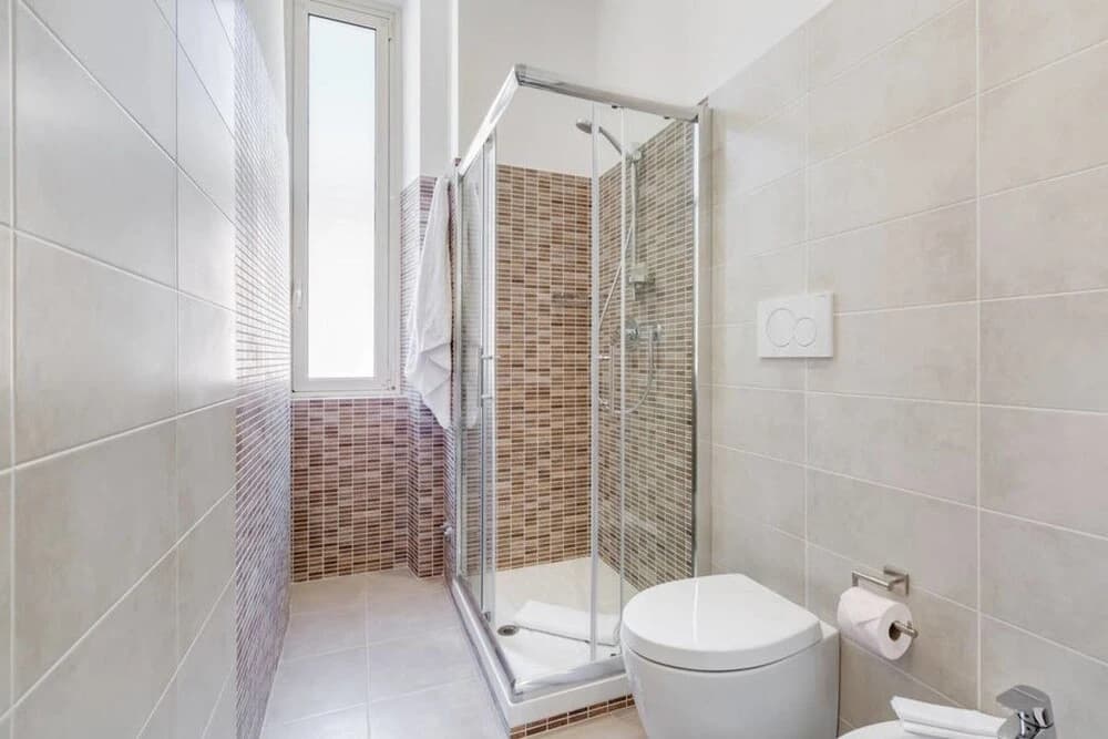 Bright and Modern 2 bed Flat in Prati - photo 9