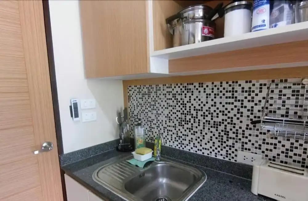 The Naithorn Condo Unit 401 - photo 19