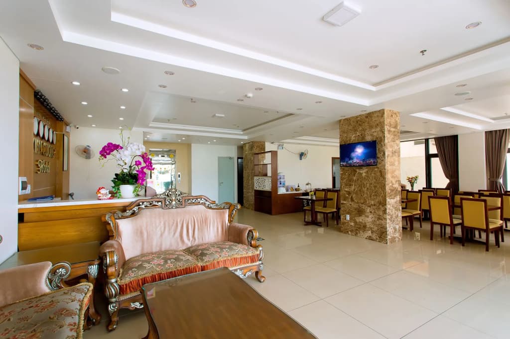 SEASIDE Hotel Danang - photo 2
