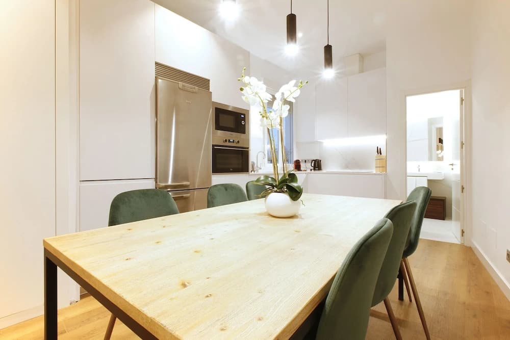 Madrid Centric VIII by Madflats Collection - photo 17