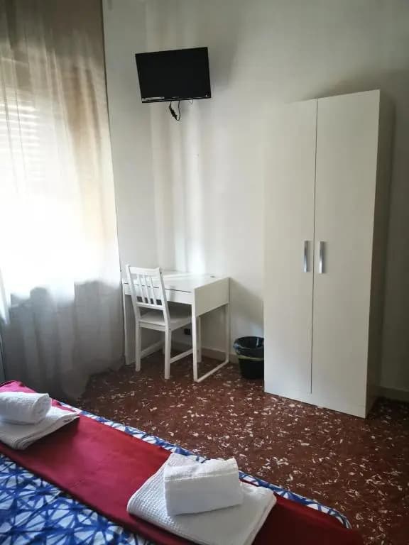 Bella Roma Guest House - photo 9