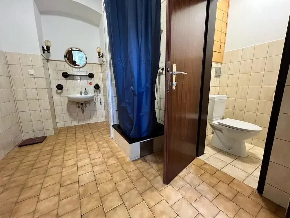 EasyStay 3BR shared Apt. Near Meidling - photo 7