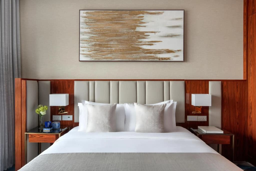 The Bentley Luxury Hotel and Suites - photo 22