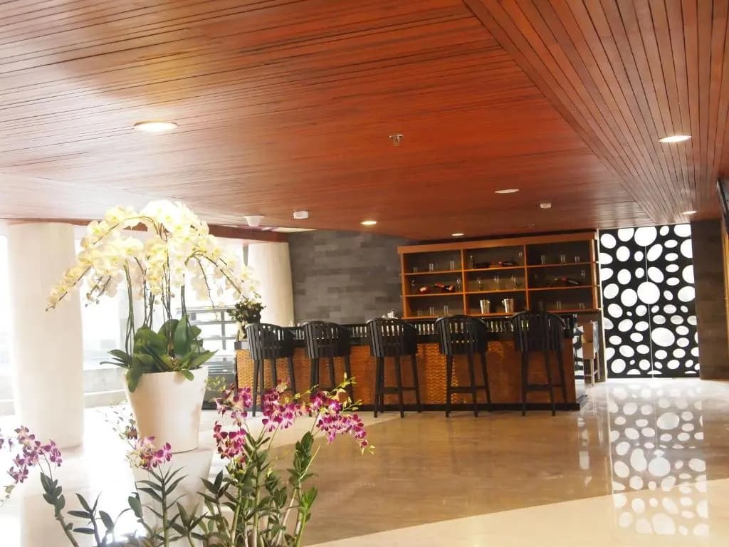 Bedrock Hotel - photo 15