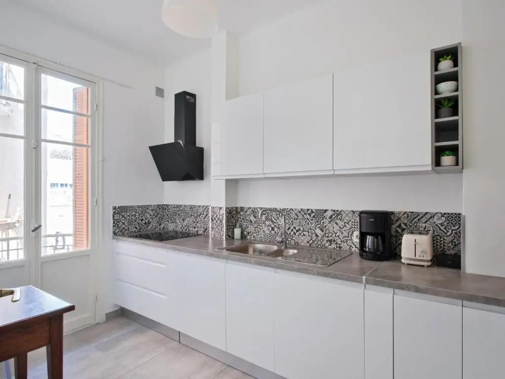 Nice, 58 M2 ! superbe appartement climatisé ! 3 couchages, proche de la promenade des Anglais et de la Gare ! ! - photo 4