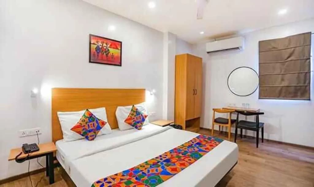 Hotel Yellow Chilli - photo 1