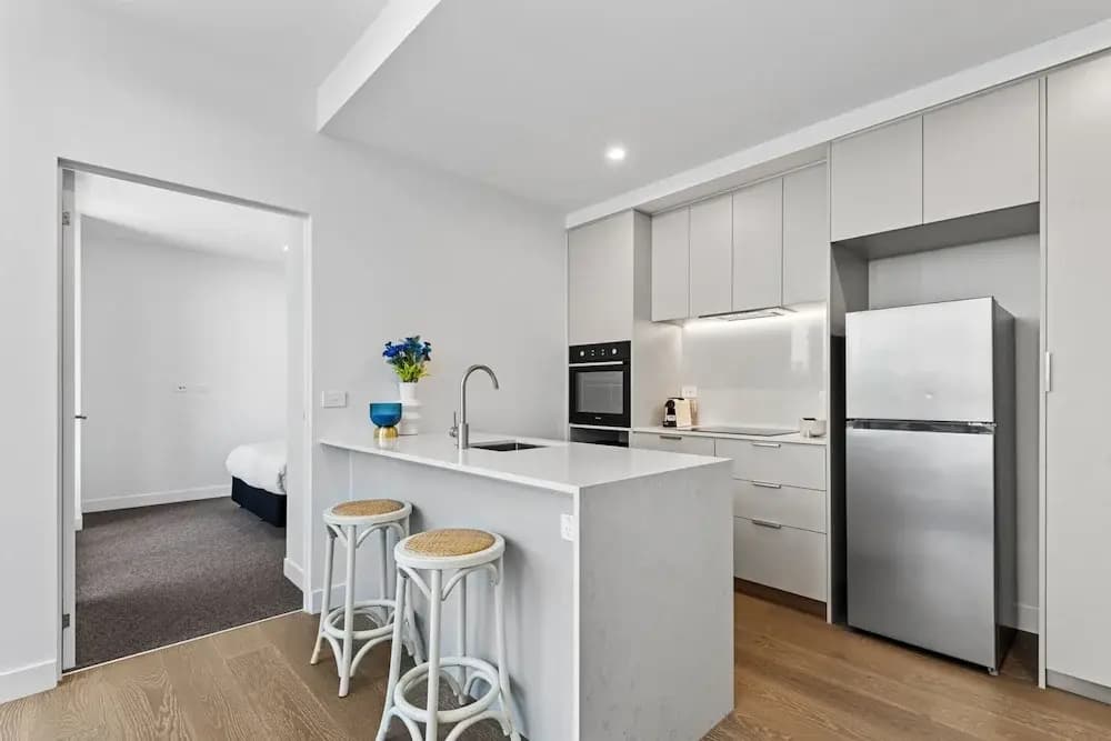 Elegant 1-bed by Shops With Rooftop Swimming Pool - photo 11