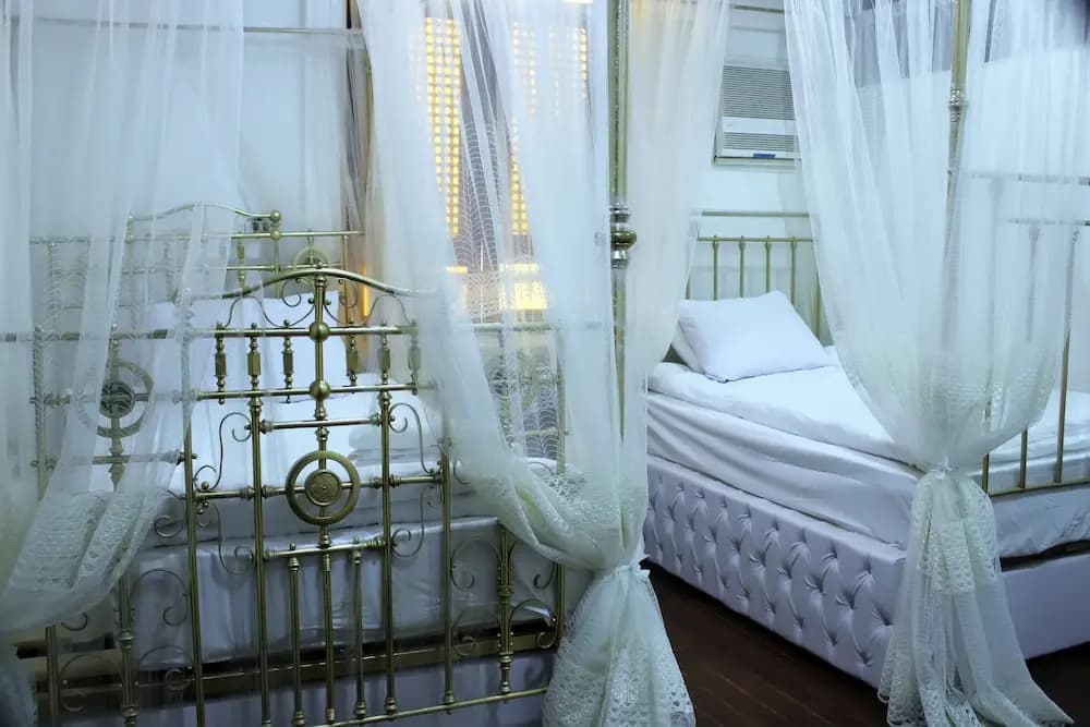 Kings Palace - Hostel - photo 4