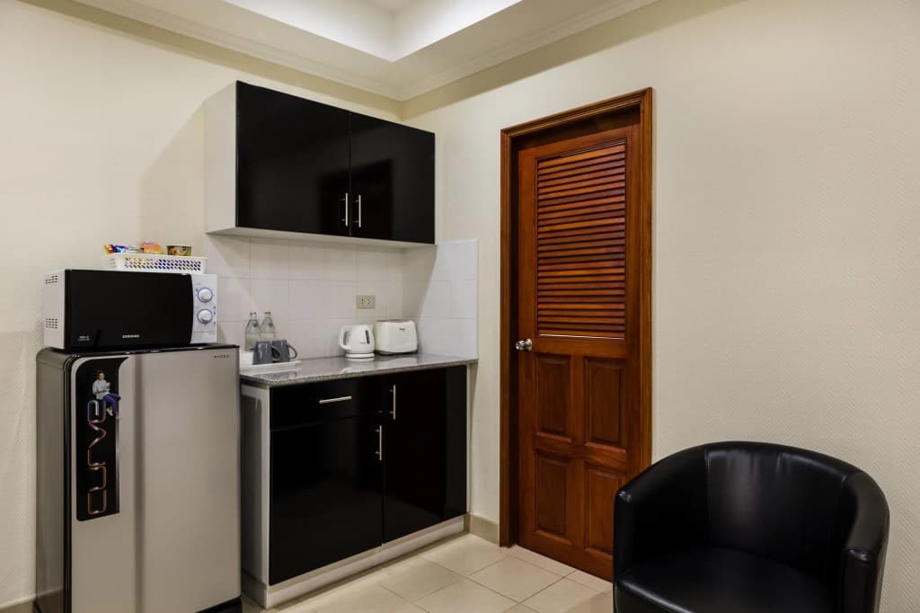 The Classroom Hotel - photo 27