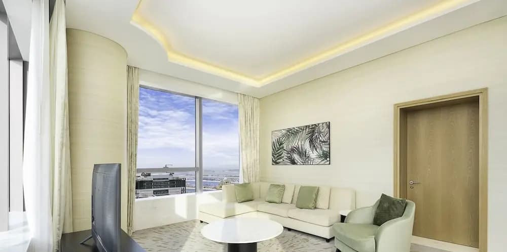 LUX Iconic Views at Palm Tower Suite 2 - photo 35