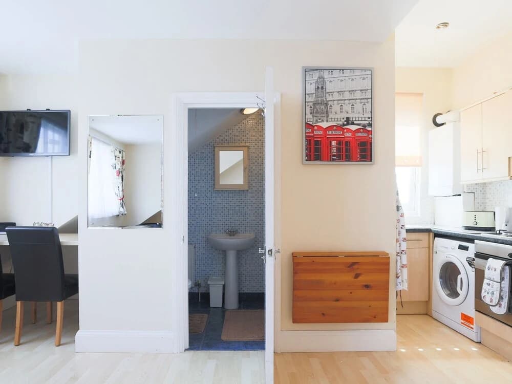 Spacious Studio in Harrow 46c - photo 11