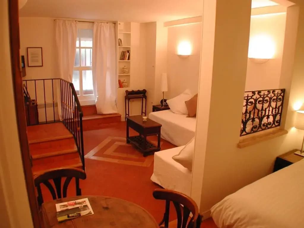 Mithouard Apartment - photo 24