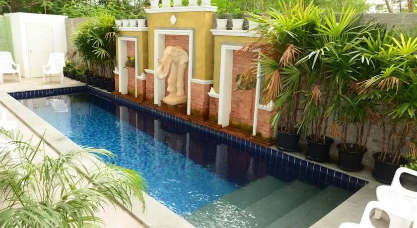 Emerald Hotel - photo 10