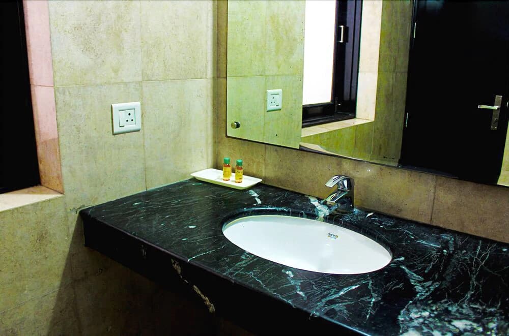 Fabhotel Lorenz Jasola - photo 9