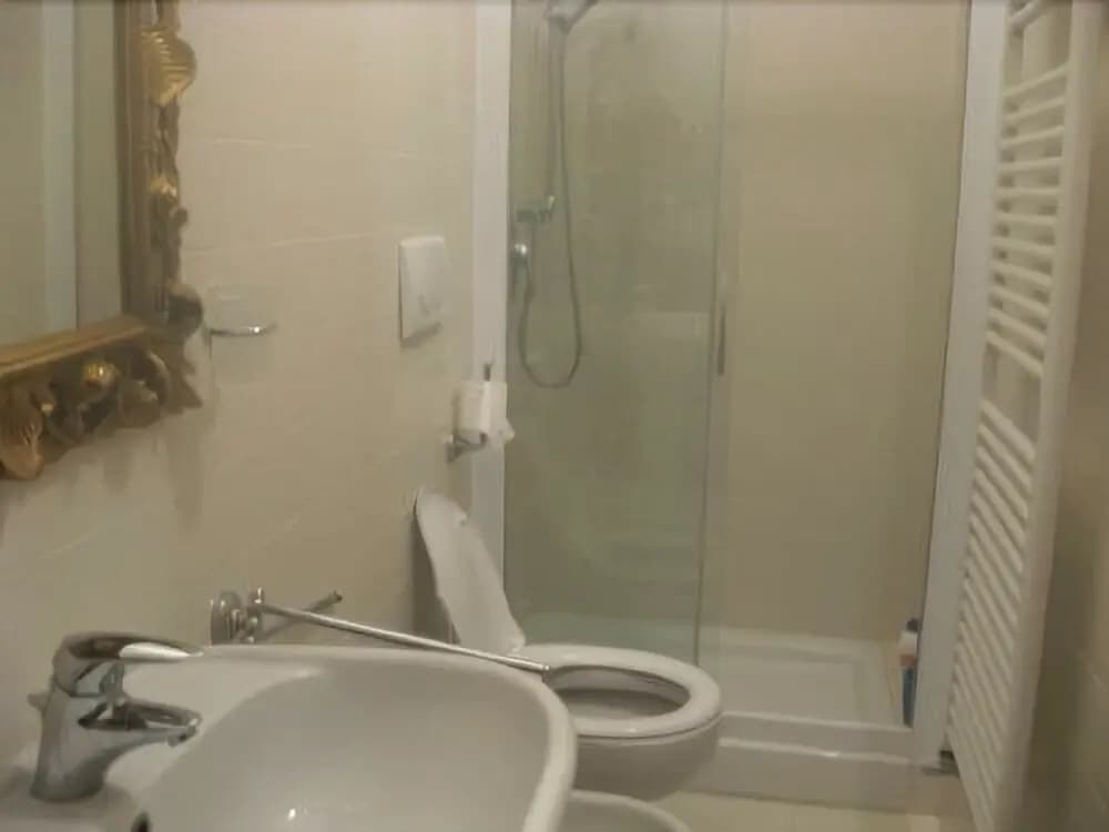 Sunny Venice Apartment - photo 7
