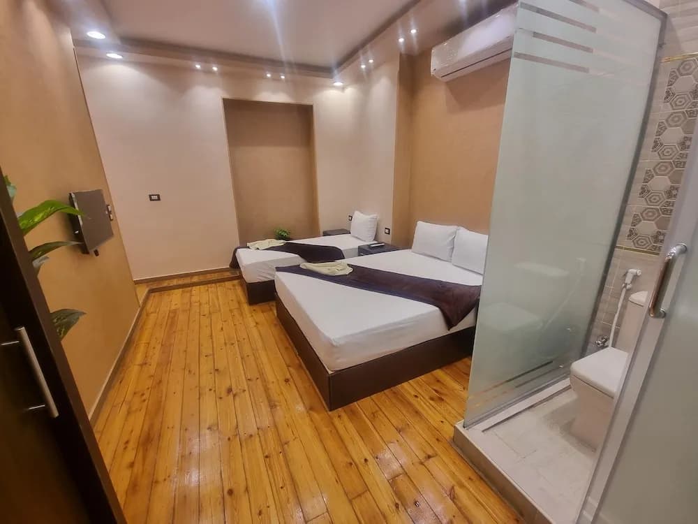 Cairo plaza 2 hotel - photo 3