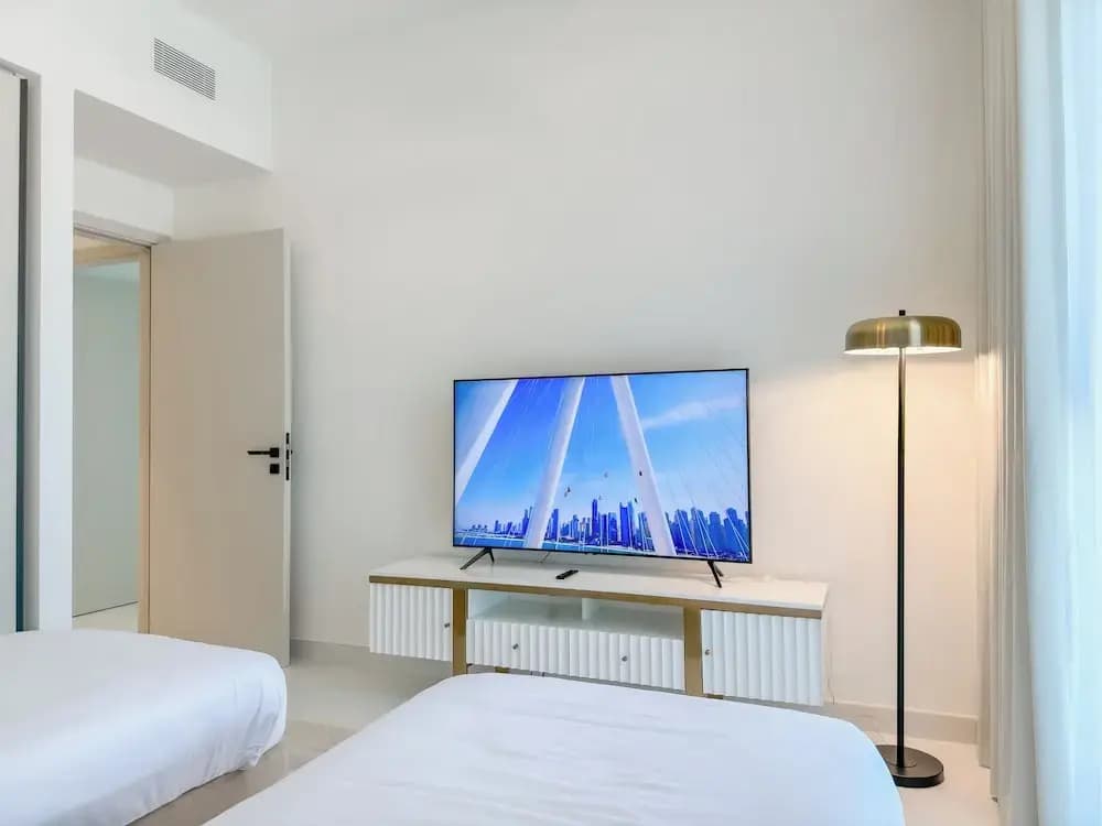 High floor Panoramic 2BR & Private Beach - photo 18