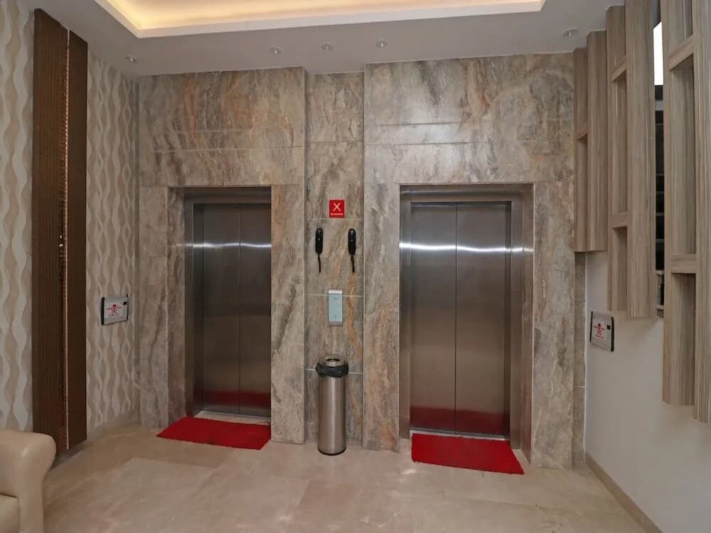 C Pearls Hotel  Banque by OYO Rooms - photo 16