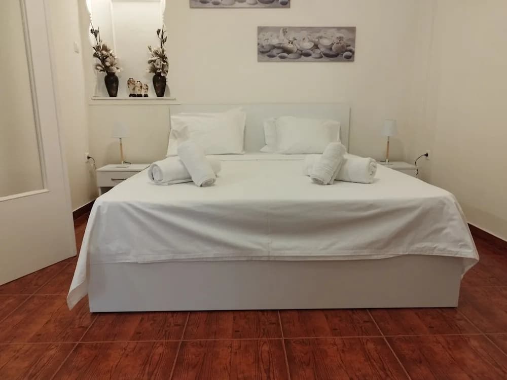 Zeus Apartment - photo 2