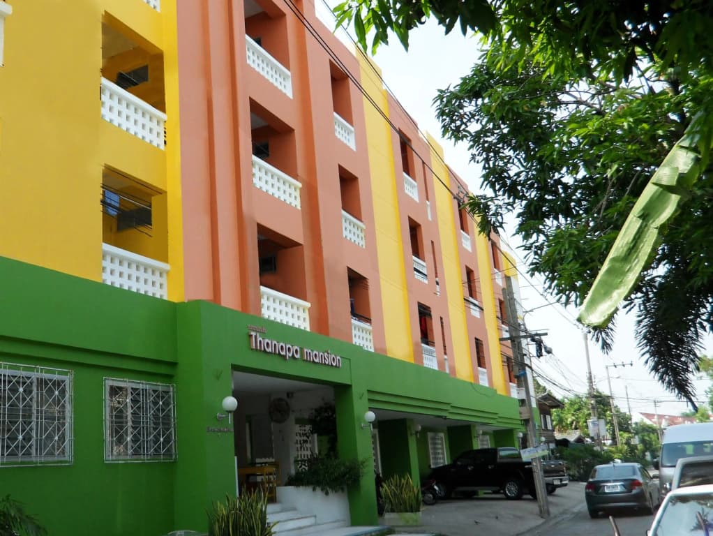 Thanapa Mansion - Hostel - photo 6