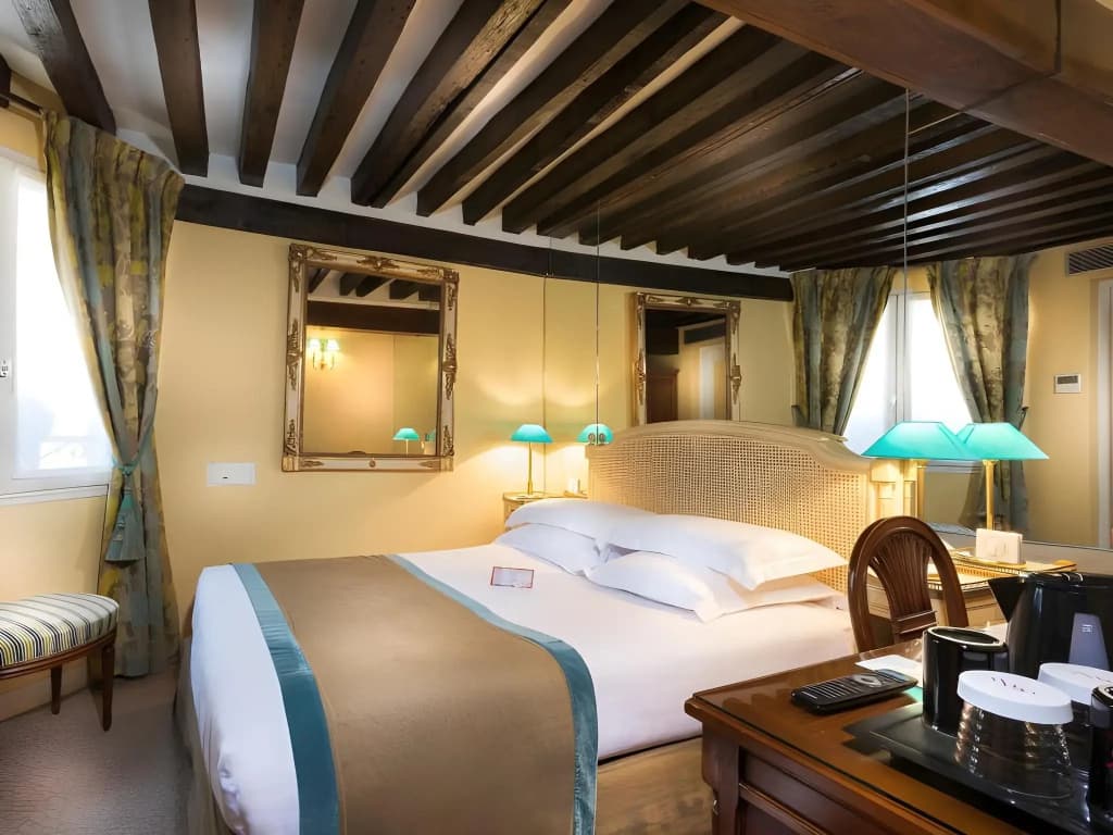 Dauphine Saint Germain Hotel - photo 7