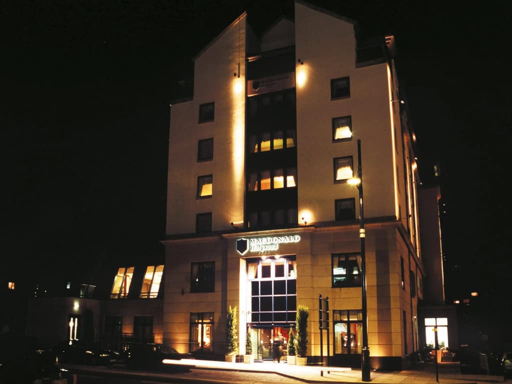 Edinburgh Marriott Hotel Holyrood - photo 1