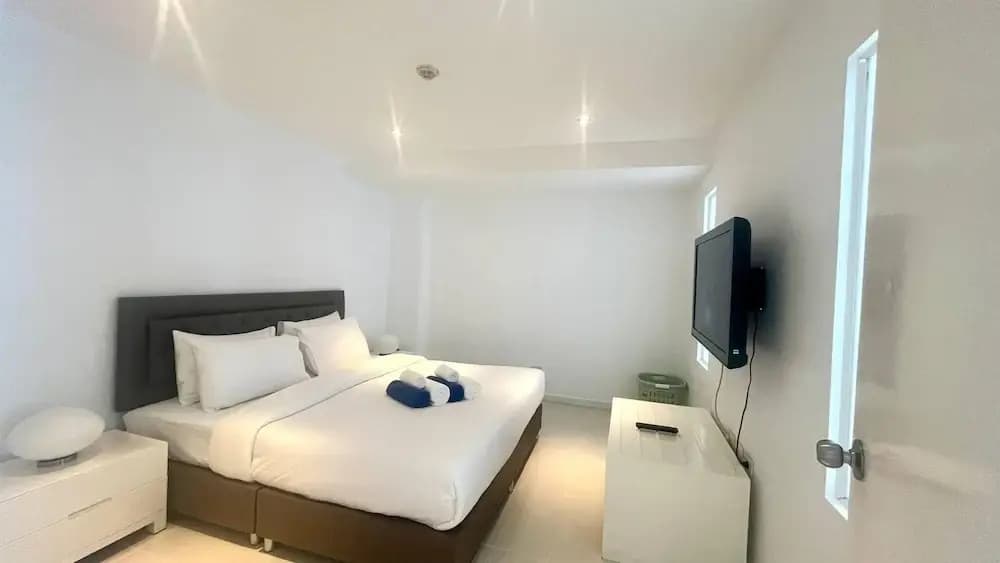 B14 - 2 Bedroom Condo With Pool Access, Karon Beach - photo 4