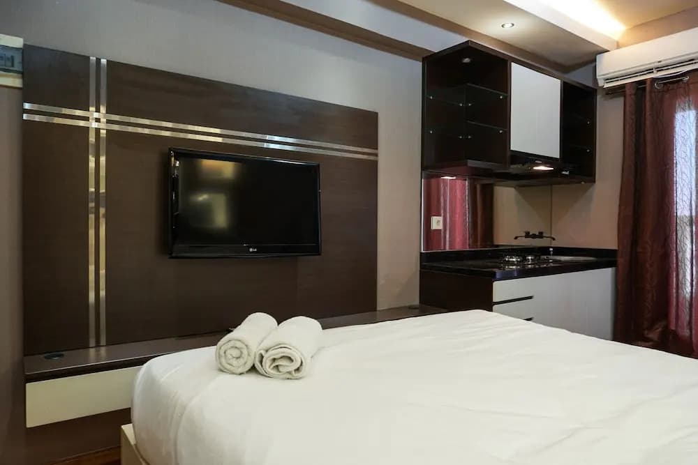 Comfortable Studio @ Green Bay Pluit Apartment - main photo