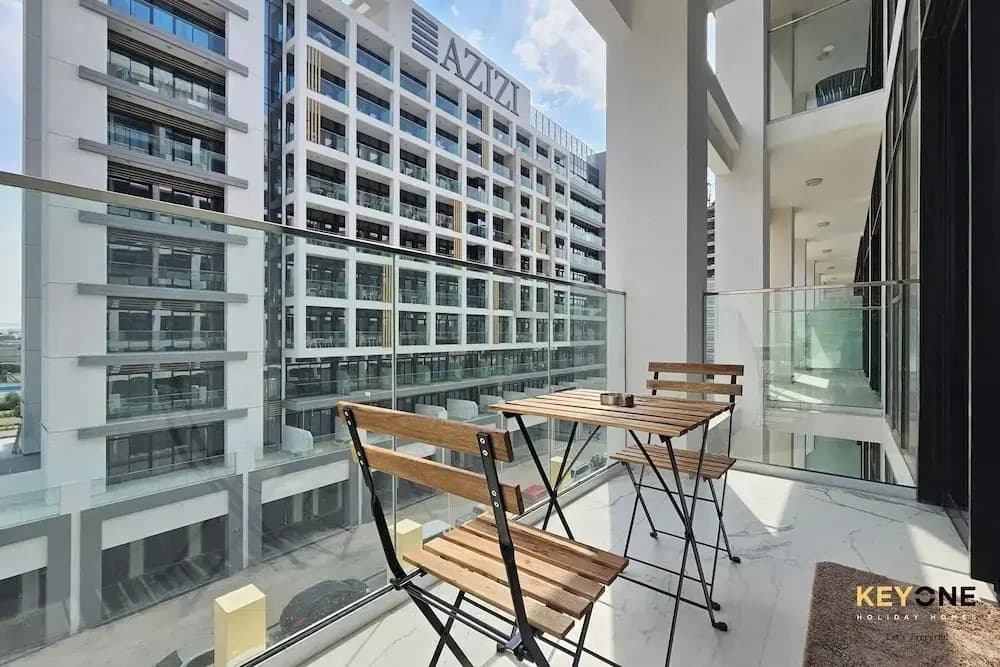 Splendour Living 1BR at Azizi Riviera - photo 1