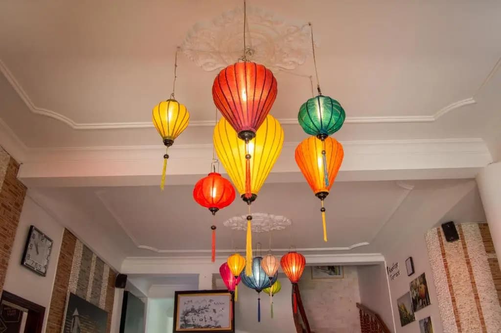 DK's Backpacker Hotel - photo 12