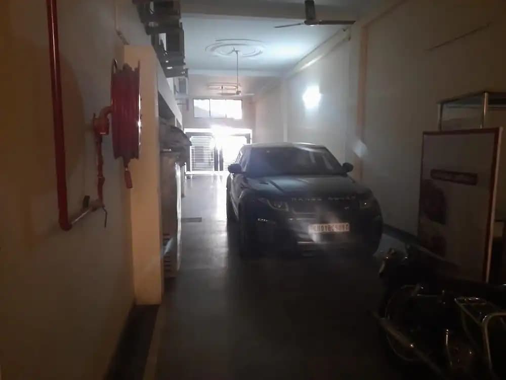 Hotel Mahajan International - photo 16