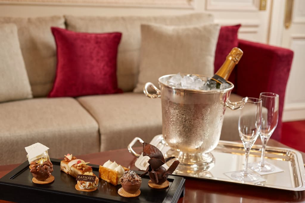 Hotel Raphael - photo 37