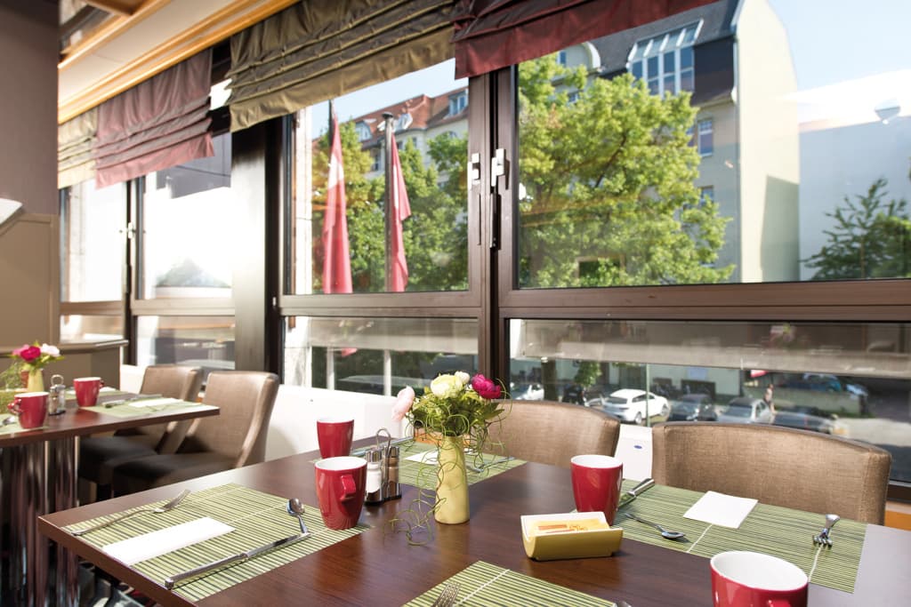 Leonardo Hotel Berlin City West - photo 13