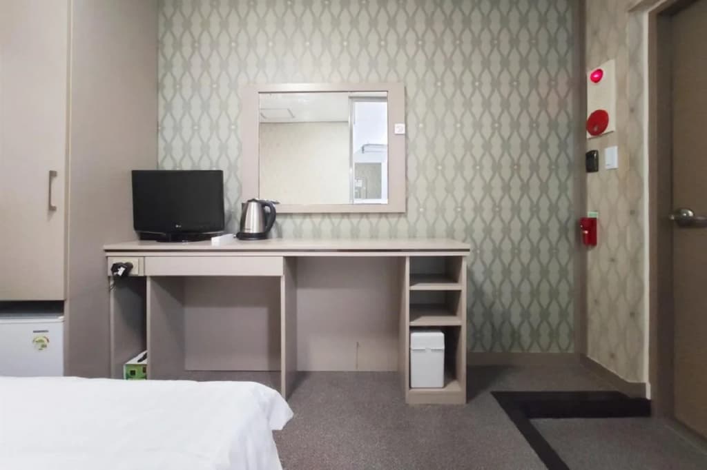 OYO Hostel Myeongdong 2 - photo 2