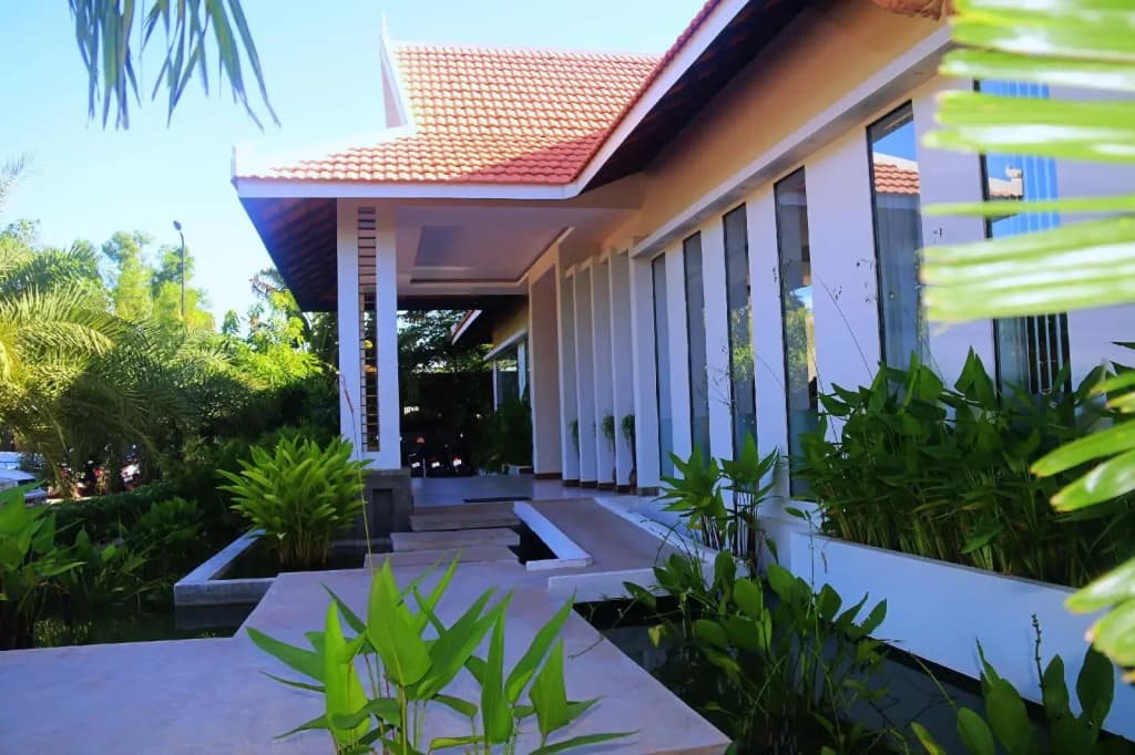 New Riverside Hotel - photo 28