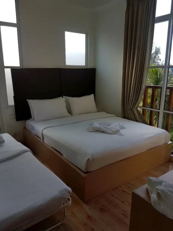 Express Inn - photo 13